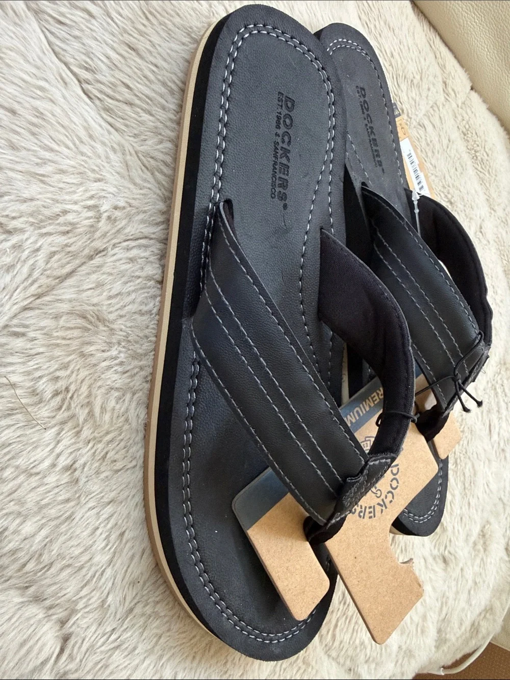 Dockers Men's Black Flip Flop Sandals with Contrast Stitching